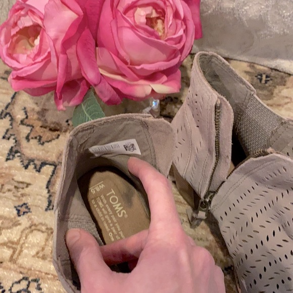 ❤️Gorgeous TOMS Ankle Booties - Picture 6 of 8